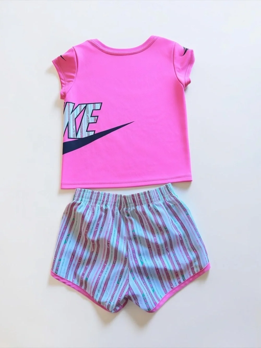 Nike Dri-FIT Toddler 2-Piece Set Pink Logo Tee & Shorts Size 2T - Picture 2 of 3